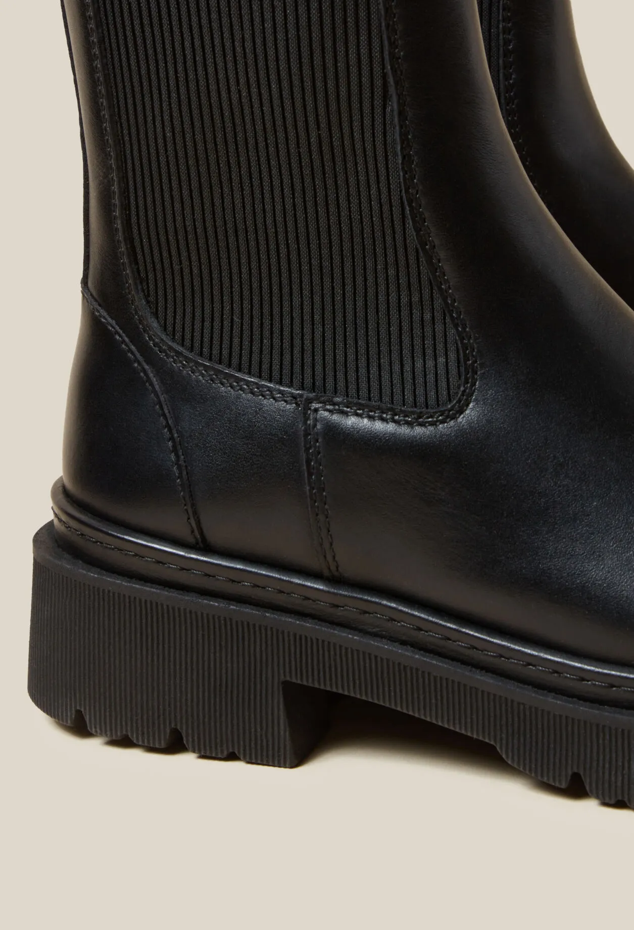 Bottes chelsea cuir noir | Claudie FR