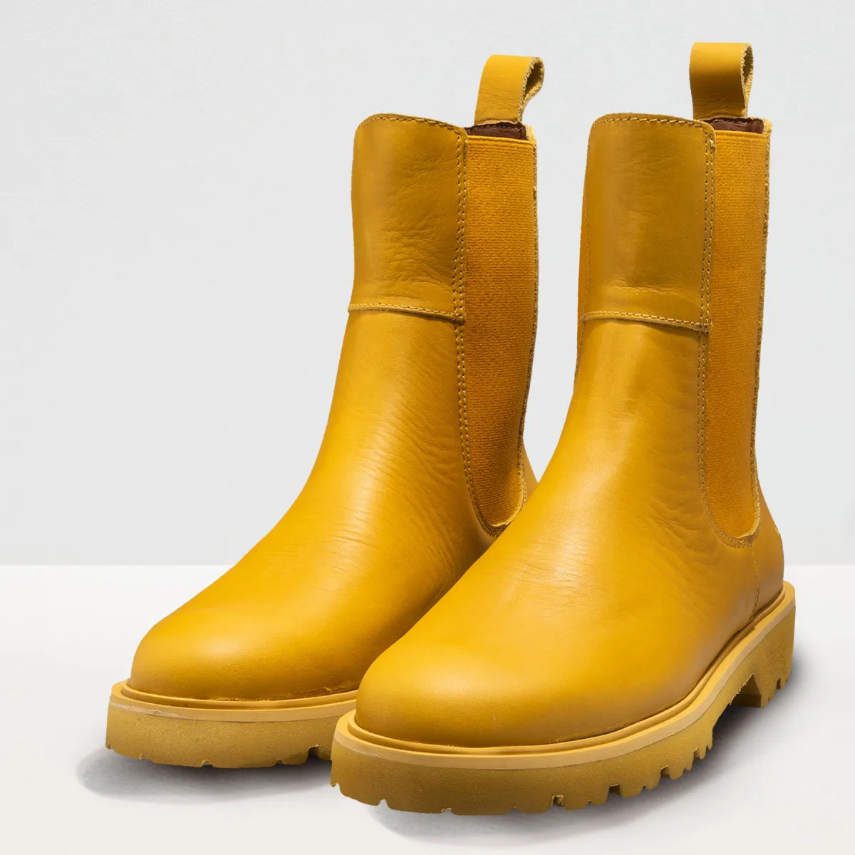 Bottines chelsea en cuir mat - Jaune