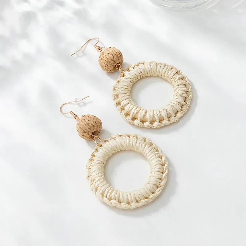 Boucles d'oreilles bohèmes rotin blanc rond