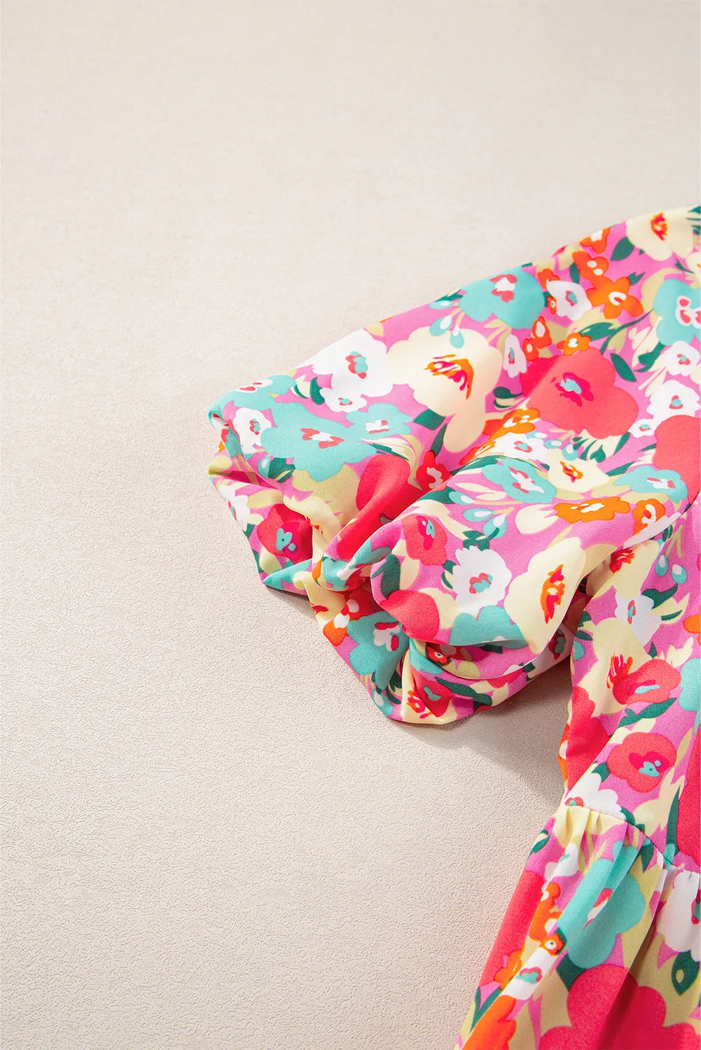 Chemisier babydoll multicolore à manches courtes bouffantes et motif floral bohème