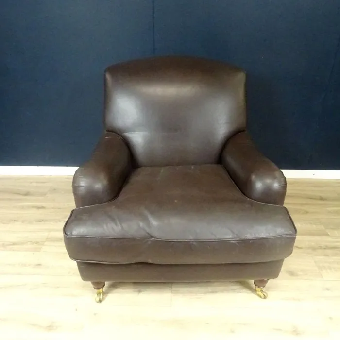 Fauteuil en cuir marron Laura Ashley - Le palais des bricoles