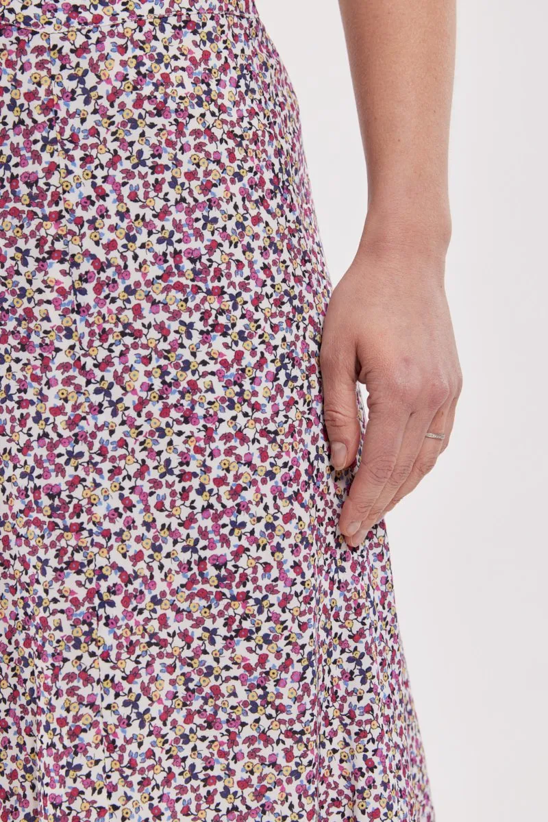 Jupe courte motifs fleuris