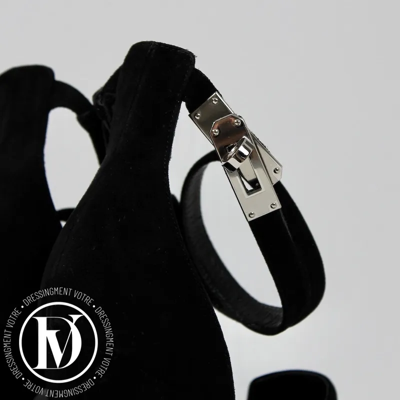 Sandales Nina noires p.36 – Hermès
