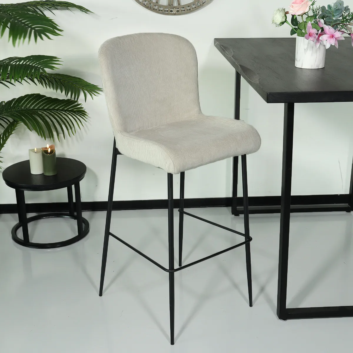 Tabouret de bar côtelé gris clair Inge