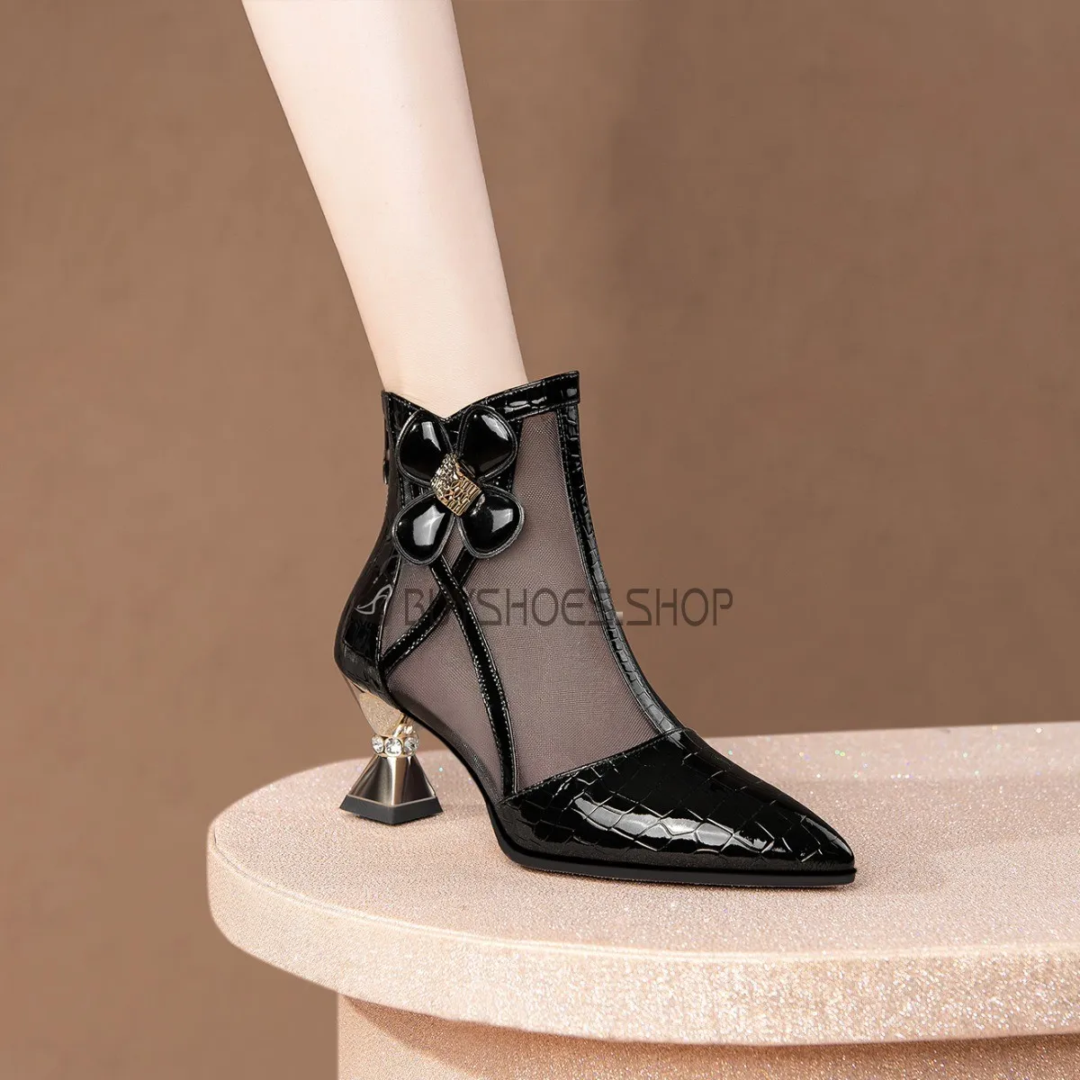 Talon Spécial Filet Noeud Noir Sandale Ceremonie Bottine Femme Talon Mi Haut Bout Pointu En Relief Fleur