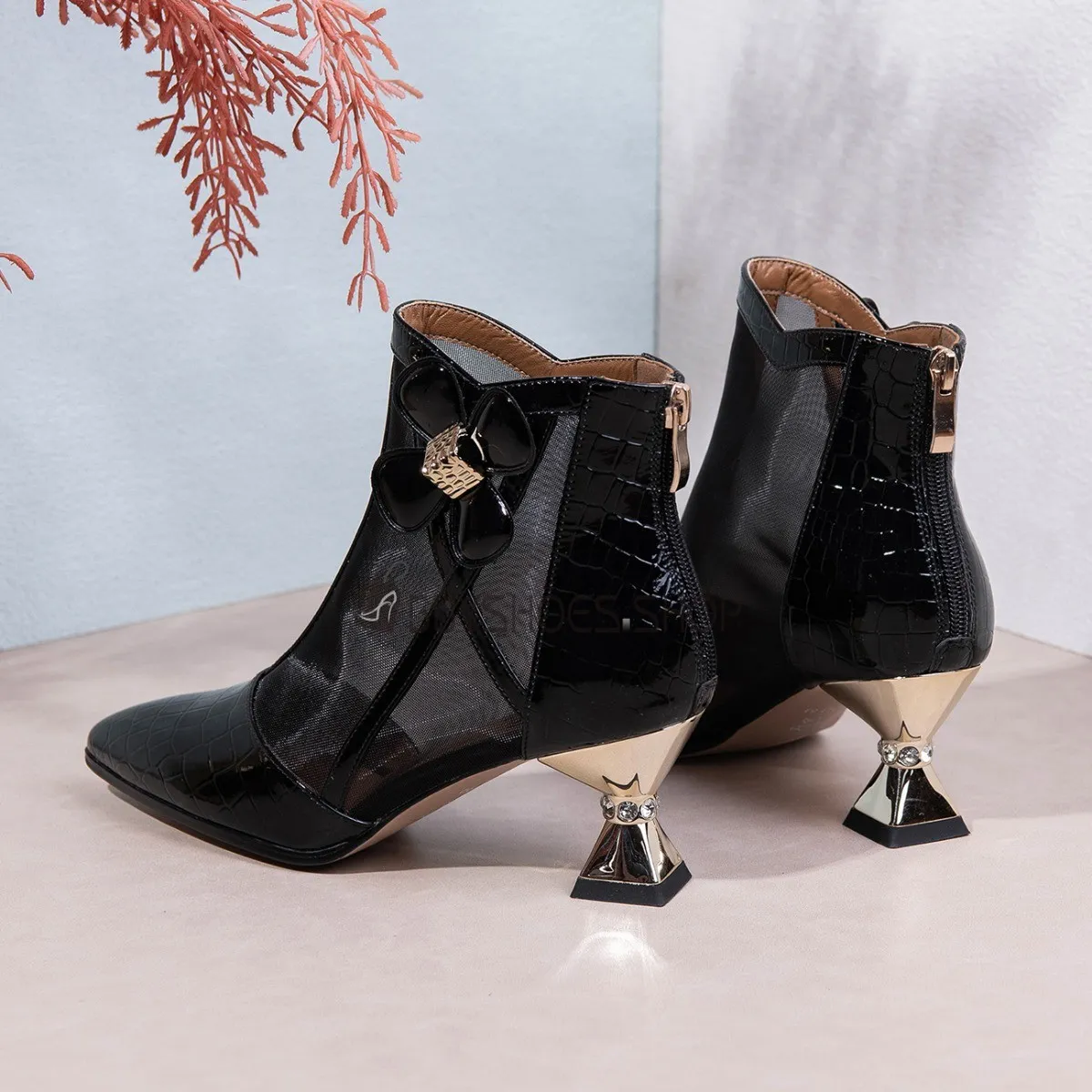 Talon Spécial Filet Noeud Noir Sandale Ceremonie Bottine Femme Talon Mi Haut Bout Pointu En Relief Fleur